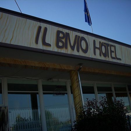 Il Bivio Hotel Карманьйола Екстер'єр фото