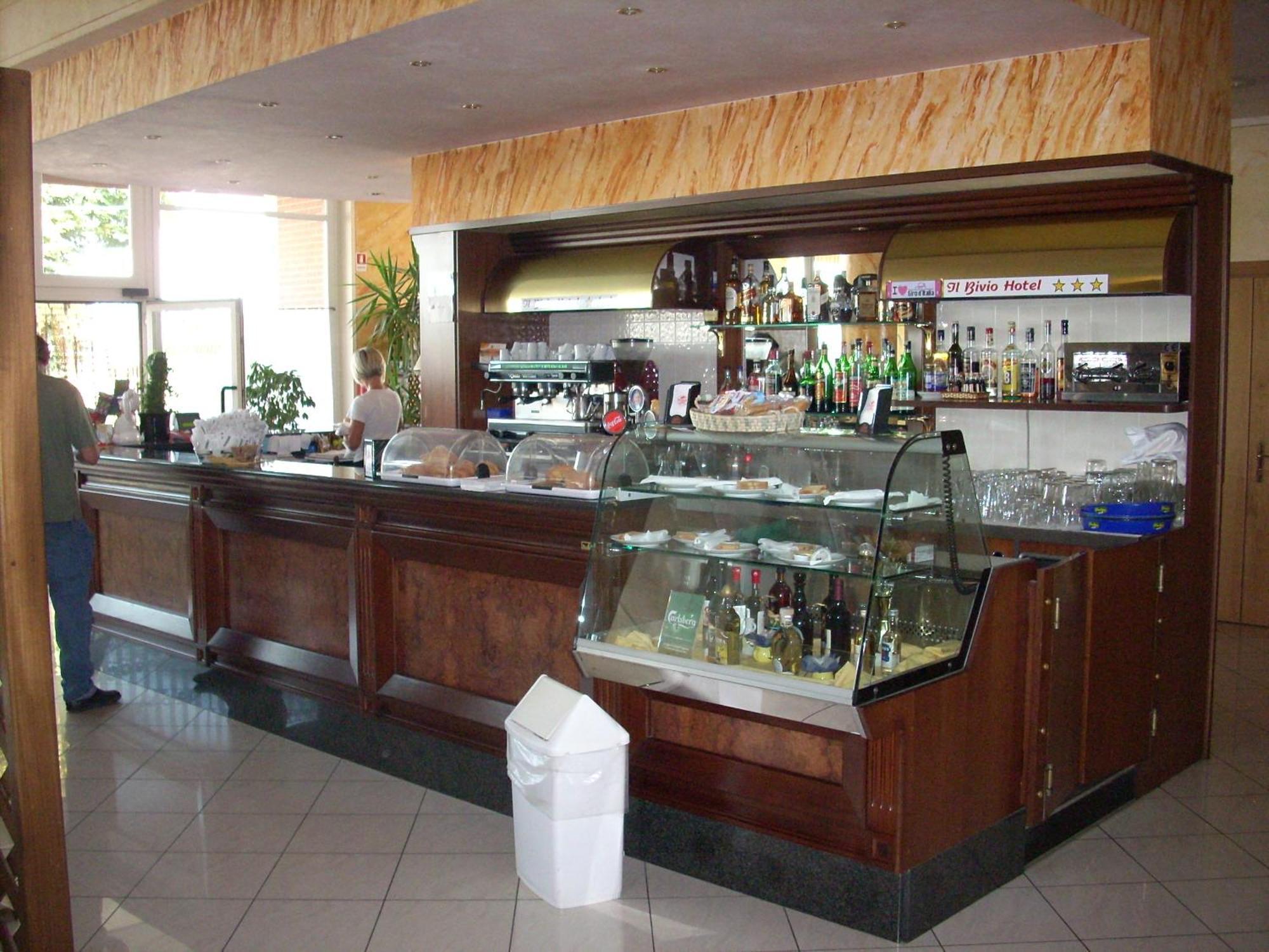 Il Bivio Hotel Карманьйола Екстер'єр фото